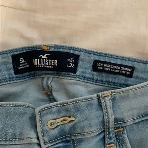 never worn Hollister jeans!!